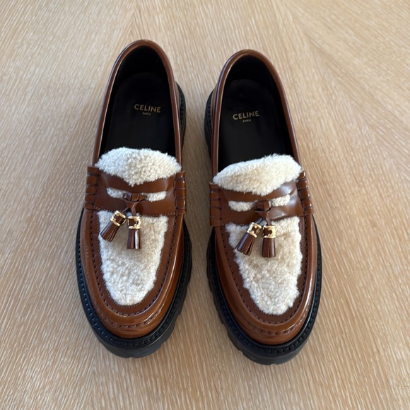 Celine Margaret Loafer with Tassels in Polished Bull and Shearling. Size 38. - Picture 1 of 4